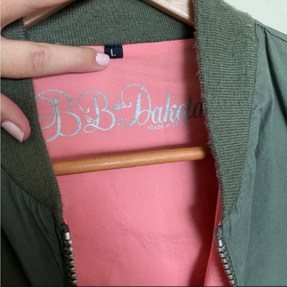 BB Dakota green crop bomber jacket size large - Picture 3 of 7